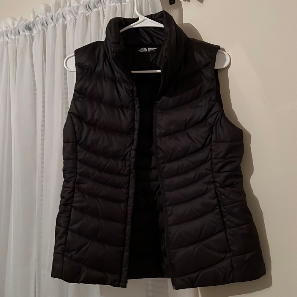 Women’s Small North Face Vest